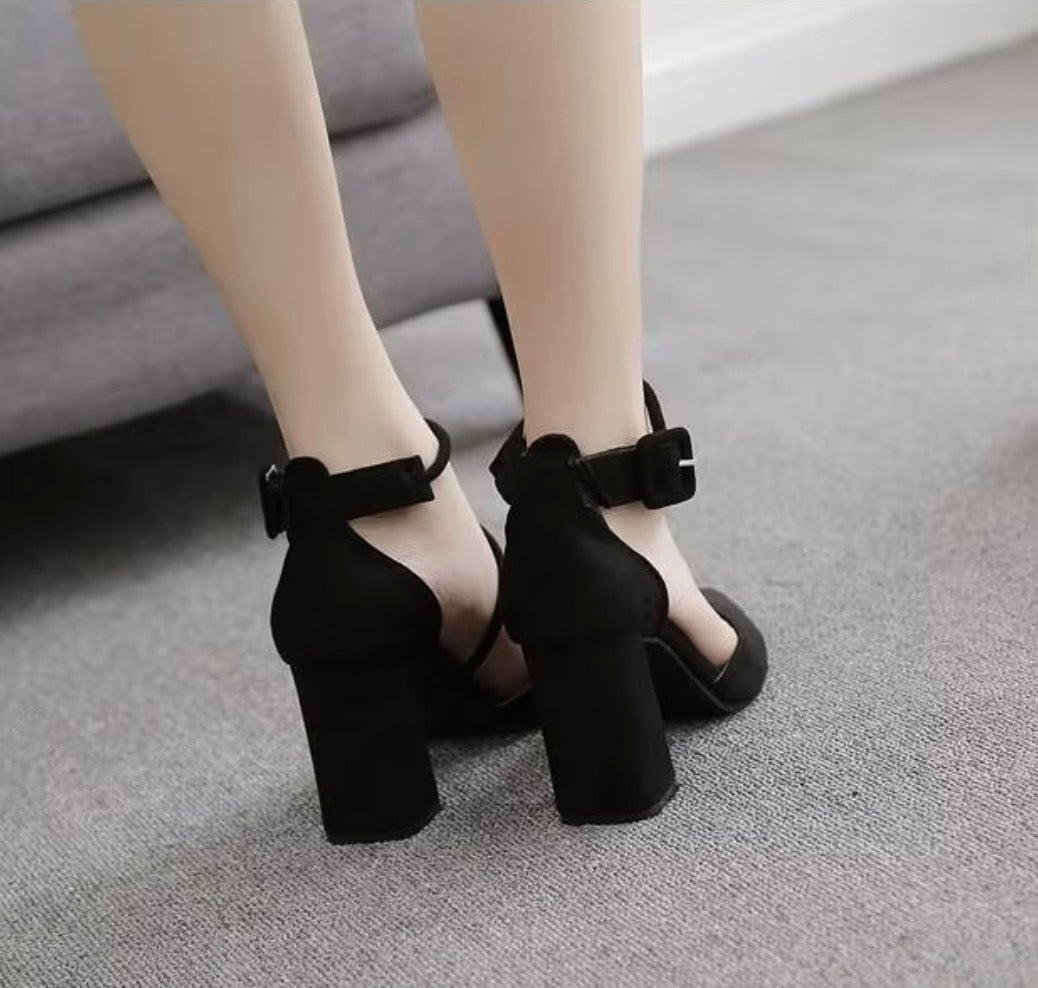 Sexy Nightclub - Women's Shoes Sandals High-heeled Pointed Stiletto / talons pour femmes