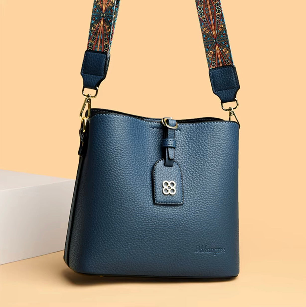 Classy lady - Leather Women's Handbag / Sac en cuir pour Femmes