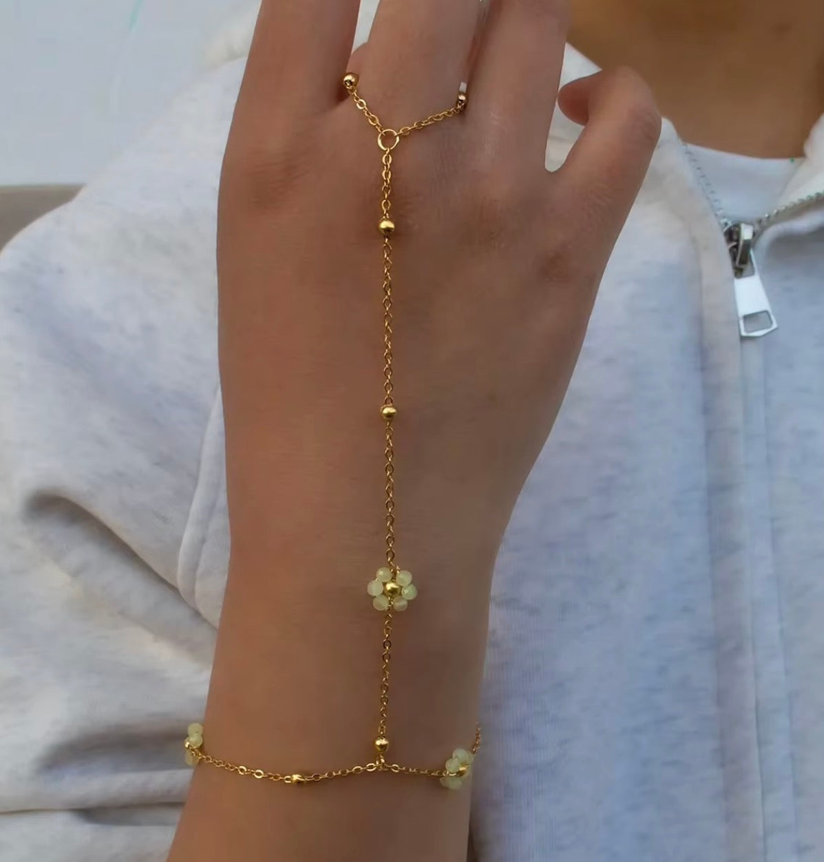 More Flowers - Hand Chain Bracelet / chaîne de main en acier inoxydable