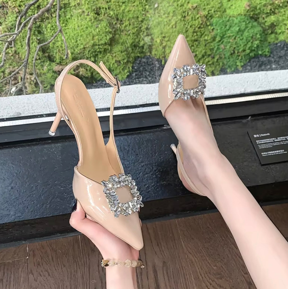 I Am Classy - Women's Sandals Pointy Comfortable Stiletto Heels / escarpins pour femmes