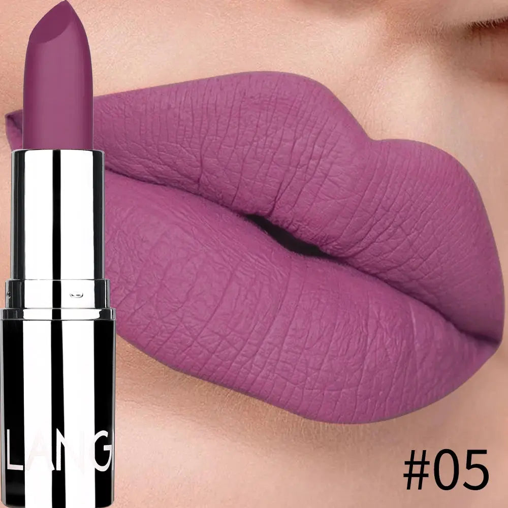 Red n hot -  Matte Lipstick / rouge à lèvres