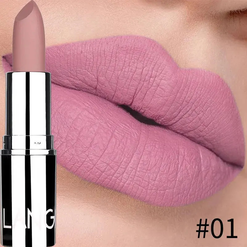 Red n hot -  Matte Lipstick / rouge à lèvres