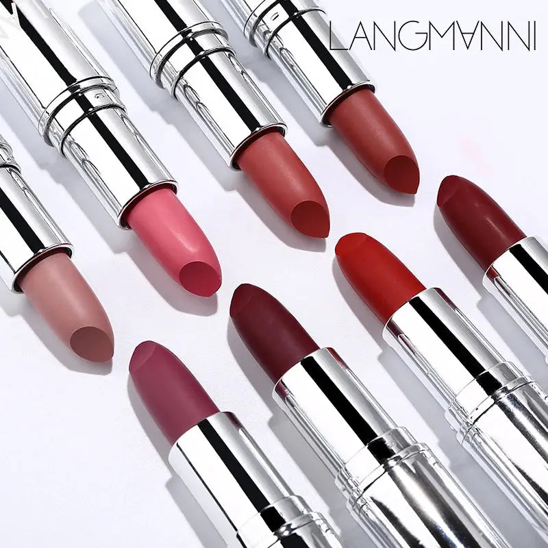 Red n hot -  Matte Lipstick / rouge à lèvres