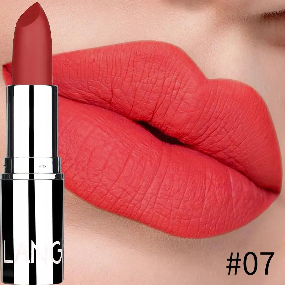 Red n hot -  Matte Lipstick / rouge à lèvres