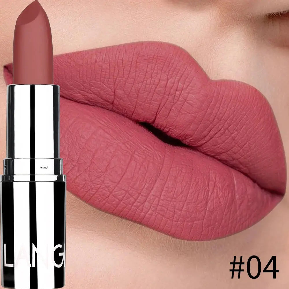 Red n hot -  Matte Lipstick / rouge à lèvres
