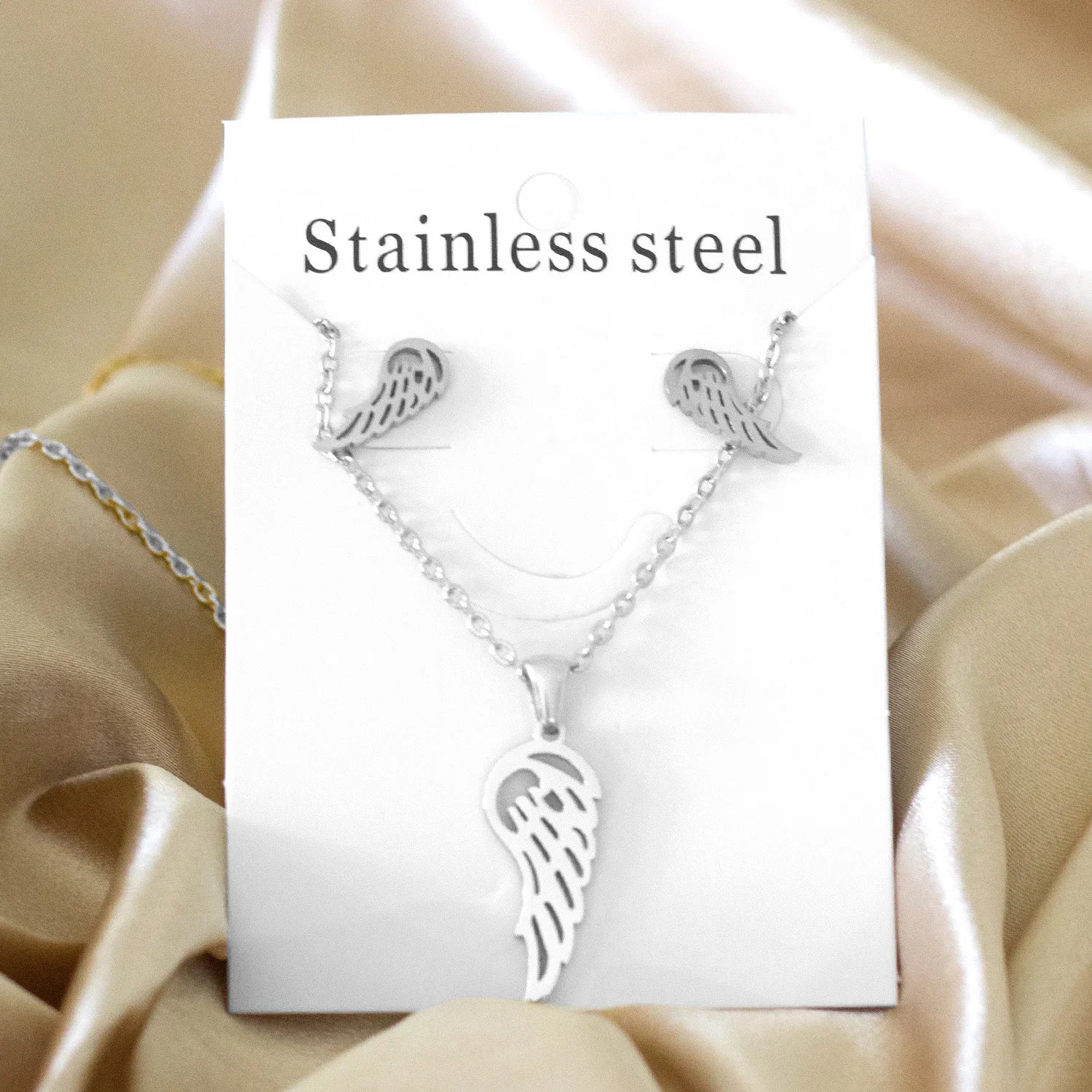 Classy Stainless Steel - ensemble collier et boucles d'oreilles en acier inoxydable