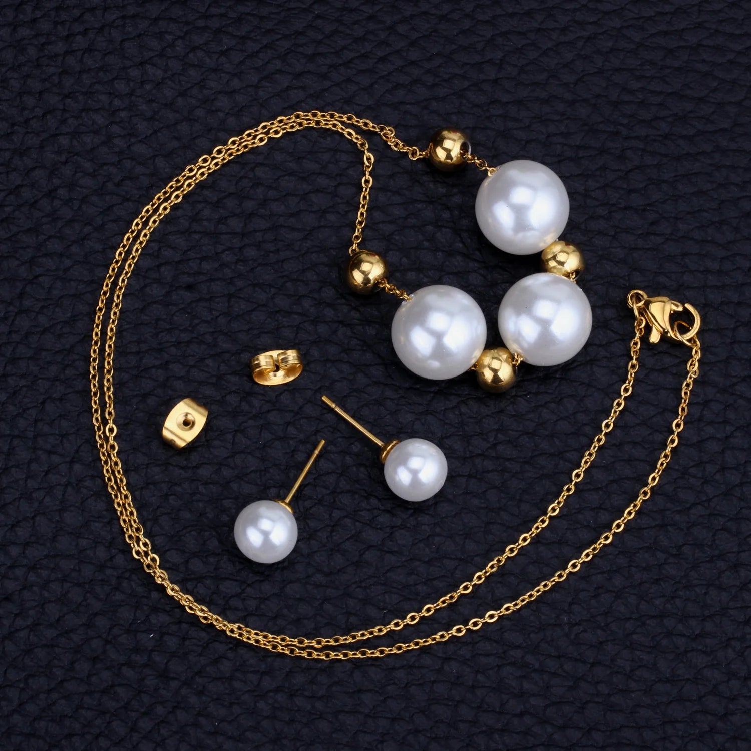 Classy Stainless Steel - ensemble collier et boucles d'oreilles en acier inoxydable