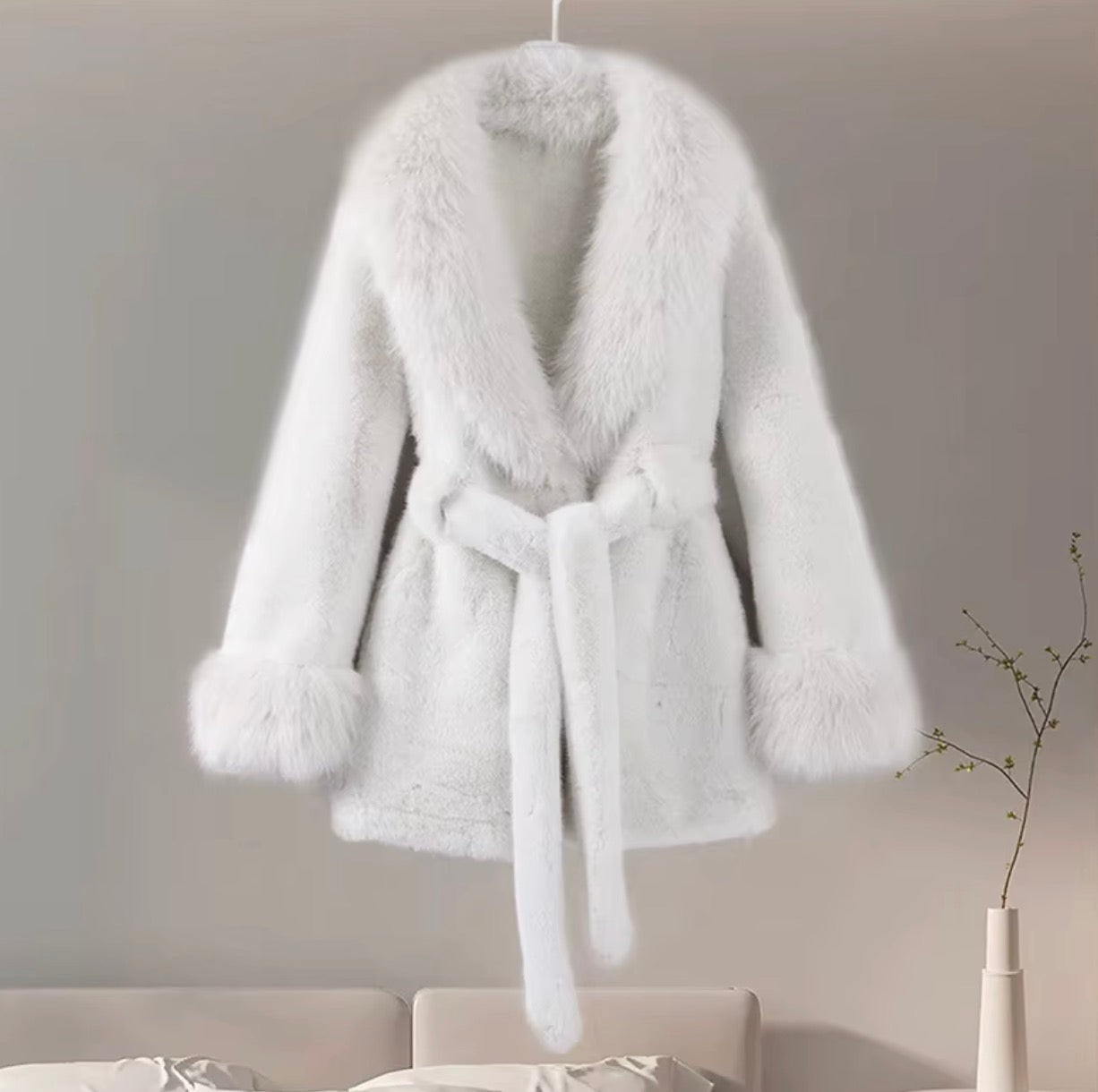 Yes, I Am - Coats / manteau en fausse fourrure